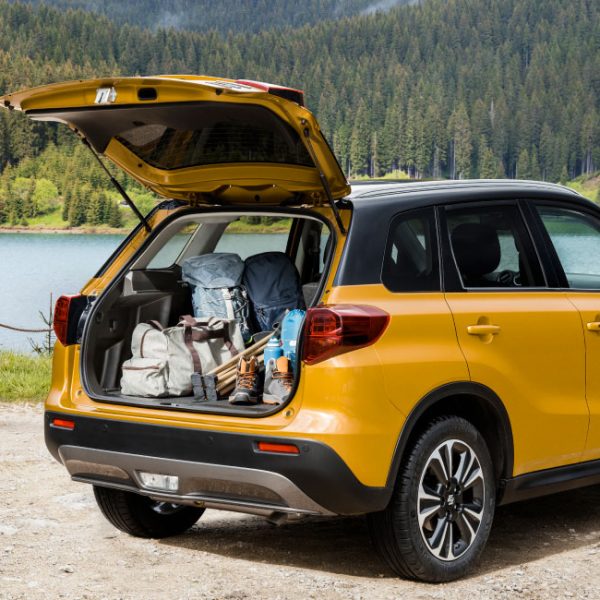 AMPLIA CAPACIDAD DE MALETERA